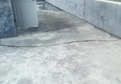 沅陵楼顶漏水维修公司分享下如何解决卫生间隐蔽部位漏水的问题?